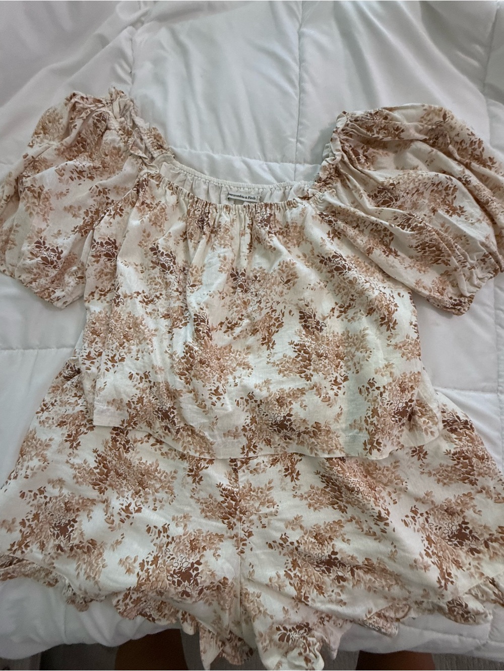 Abercrombie & Fitch Beige Floral Off-Shoulder Crop Top and Short Set